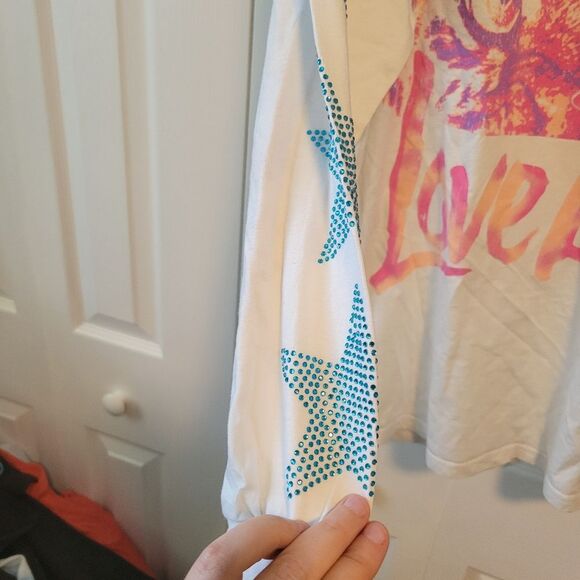 Def Leppard by Goodie Two Sleeves Graphic Band T-Shirt Size Small Embellished - Picture 4 of 7